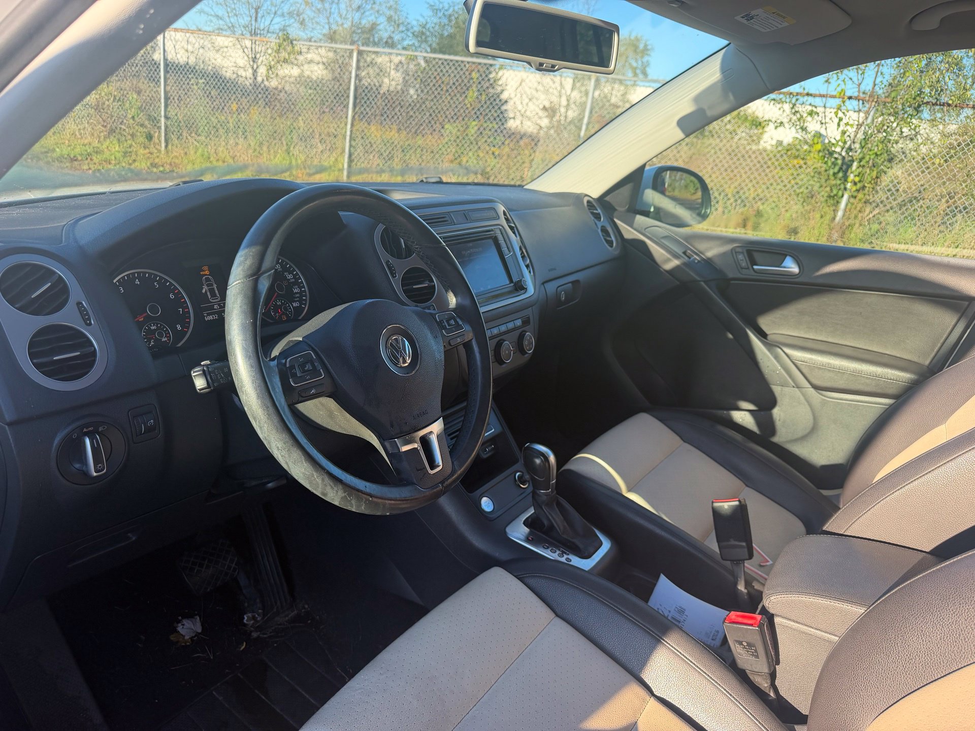 Used 2017 Volkswagen Tiguan Wolfsburg Edition FWD image 12