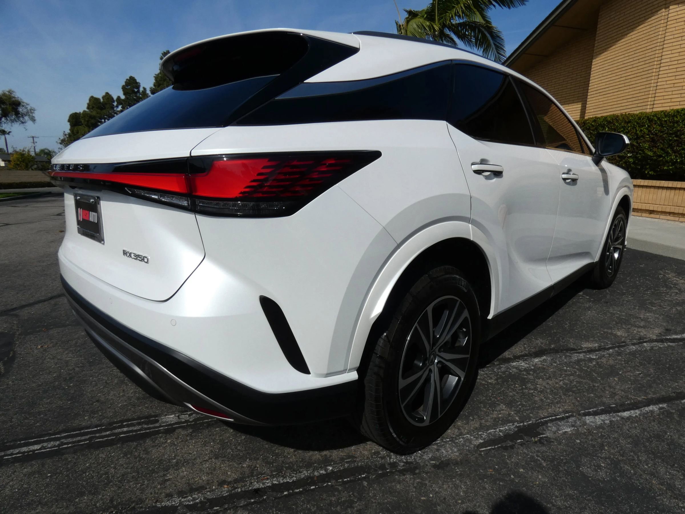 Used 2023 Lexus RX 350 Premium w/ Accessory Package (Z1) image 8