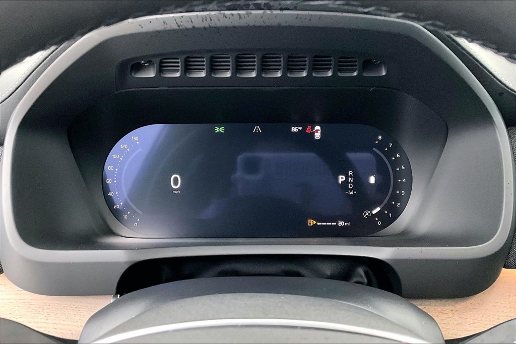 New 2026 Volvo XC90 B5 Core AWD/4WD image 16