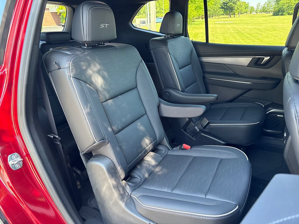 Certified 2026 Buick Enclave Sport Touring w/ LPO, Floor Liner Package FWD image 46