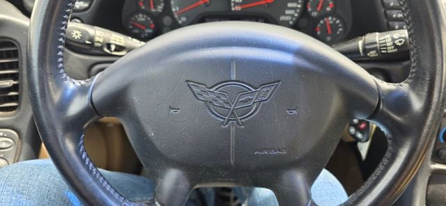 Used 2002 Chevrolet Corvette Convertible w/ Preferred Equipment Group2 RWD image 13