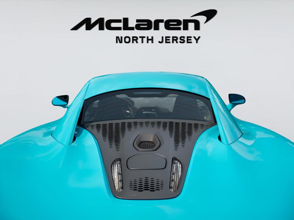 New 2025 McLaren Artura image 27