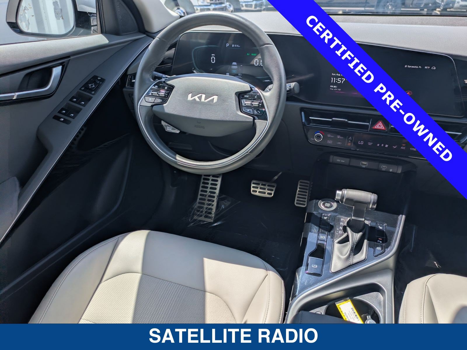 Used 2024 Kia Niro EX Touring FWD image 21