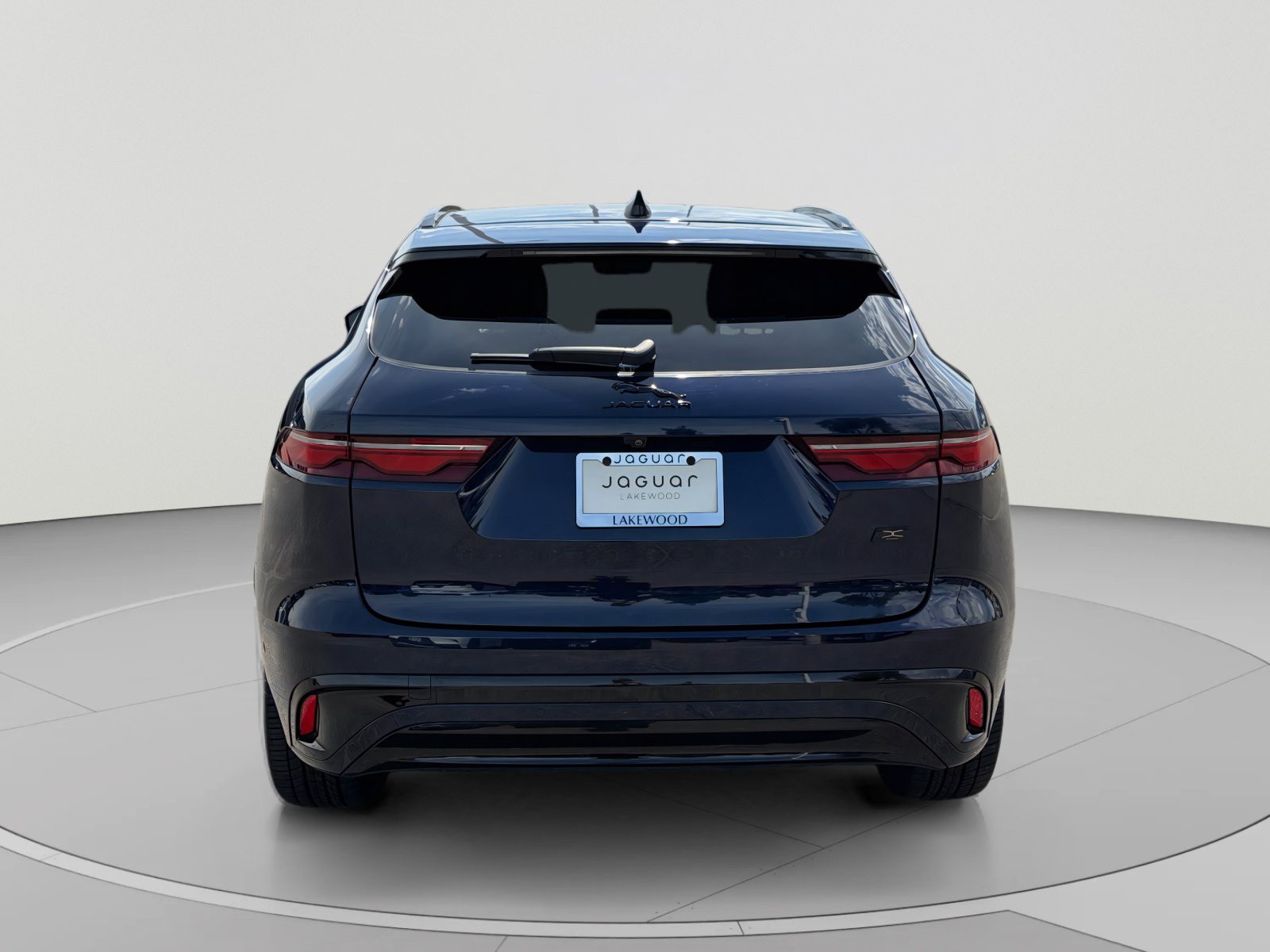 Certified 2026 Jaguar F-PACE R-Dynamic S AWD/4WD image 4