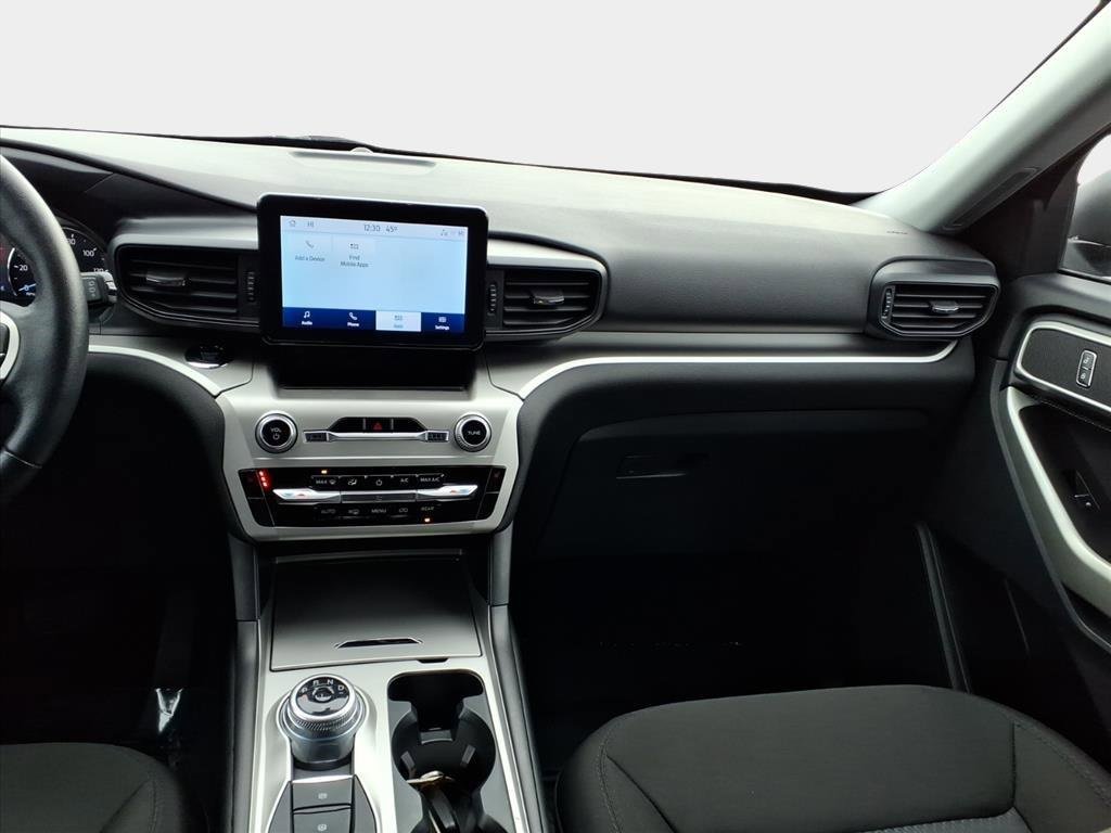 Used 2022 Ford Explorer XLT image 12
