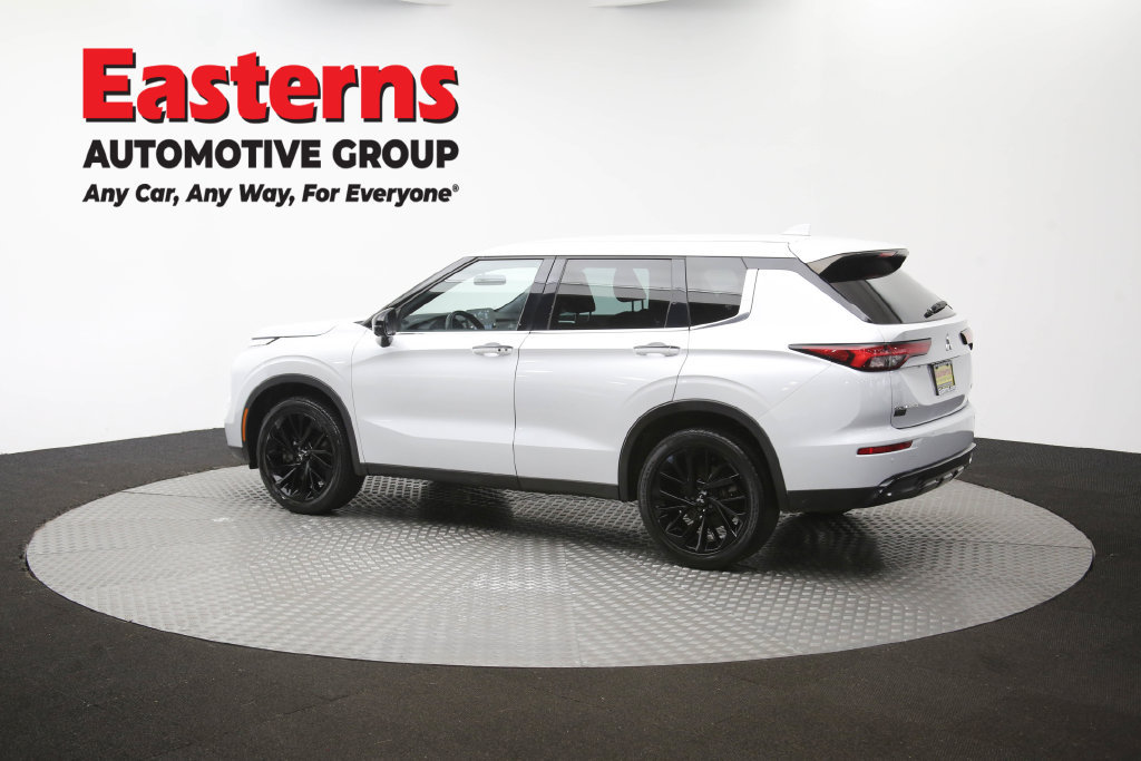 Used 2023 Mitsubishi Outlander SE Black Edition AWD/4WD image 65