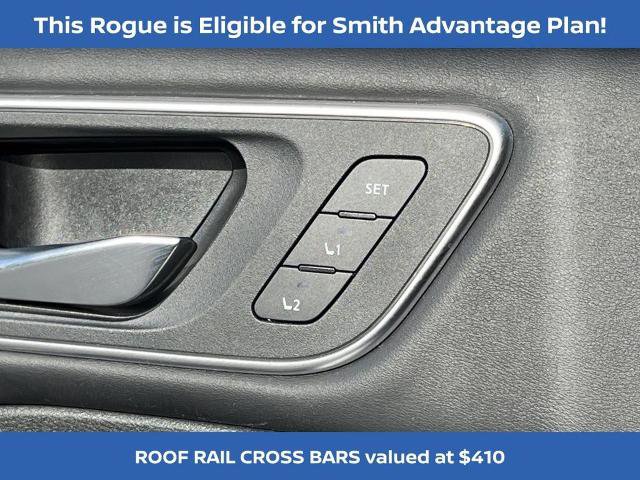Certified 2025 Nissan Rogue Platinum w/ Platinum Premium Package FWD image 15