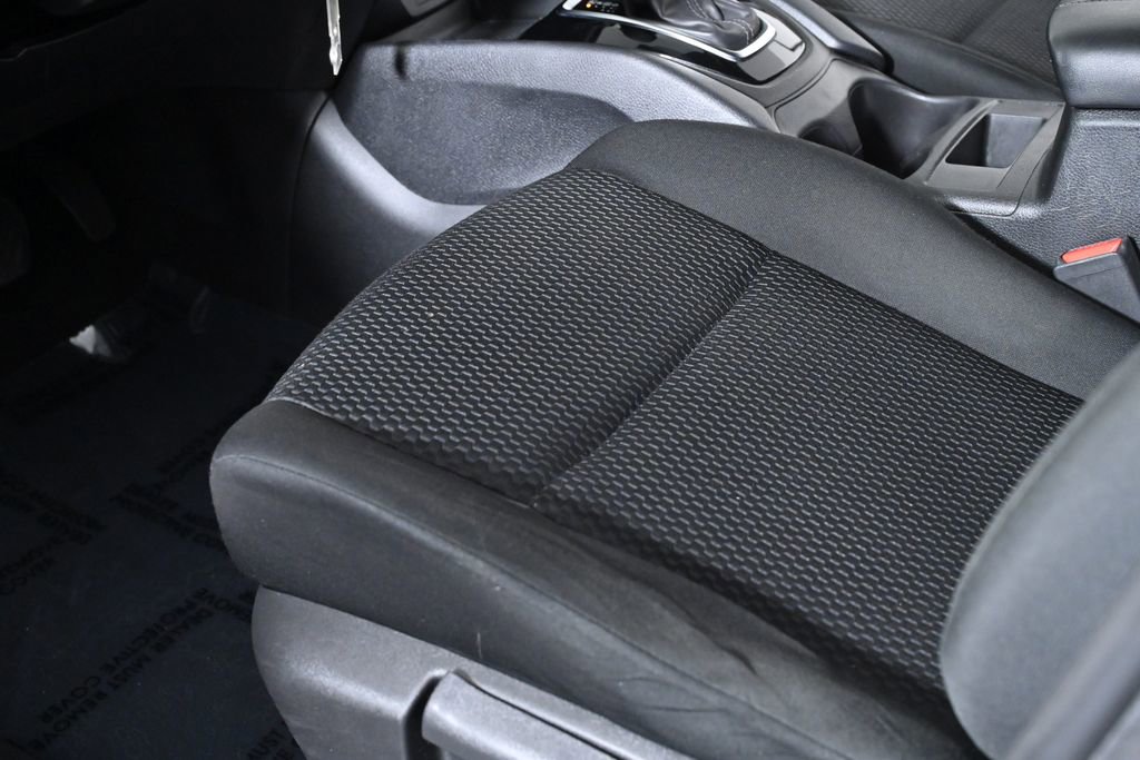 Used 2021 Nissan Rogue Sport S image 22