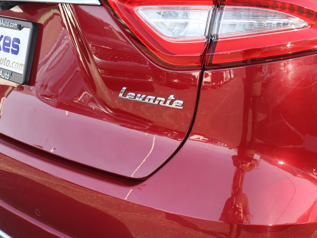 Used 2020 Maserati Levante GranLusso image 9