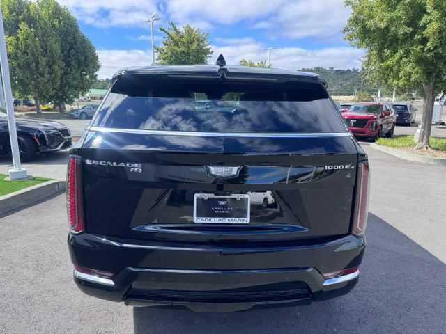 Certified 2025 Cadillac Escalade IQ Luxury 2 w/ LPO, Premium Carpet Package AWD/4WD image 7