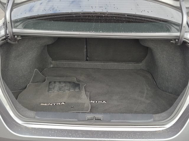 Used 2025 Nissan Sentra SR FWD image 21