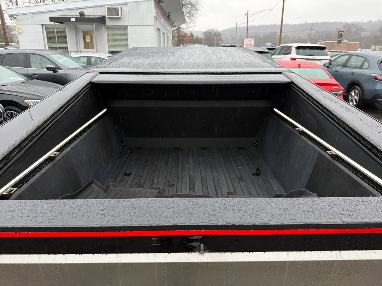 Used 2024 Tesla Cybertruck AWD Crew Cab image 8