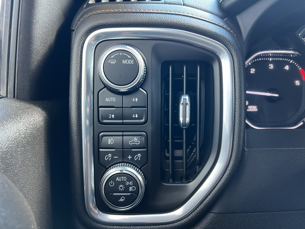 Certified 2022 GMC Sierra 3500 AT4 w/ AT4 Preferred Package AWD/4WD image 26