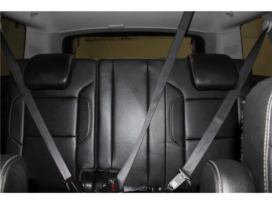 Used 2016 Chevrolet Suburban LT image 20