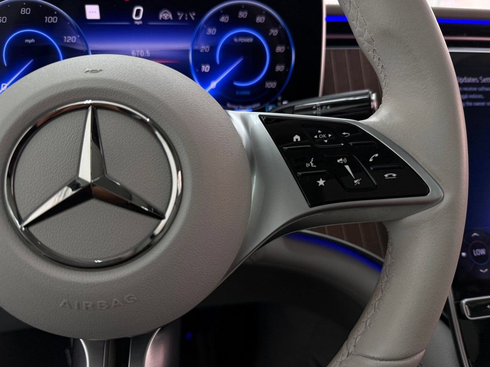 Certified 2023 Mercedes-Benz EQE 350+ SUV image 31
