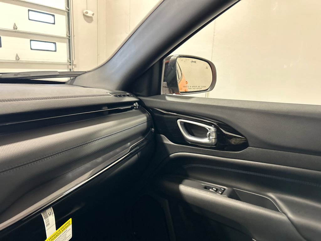 New 2026 Jeep Compass Latitude image 27