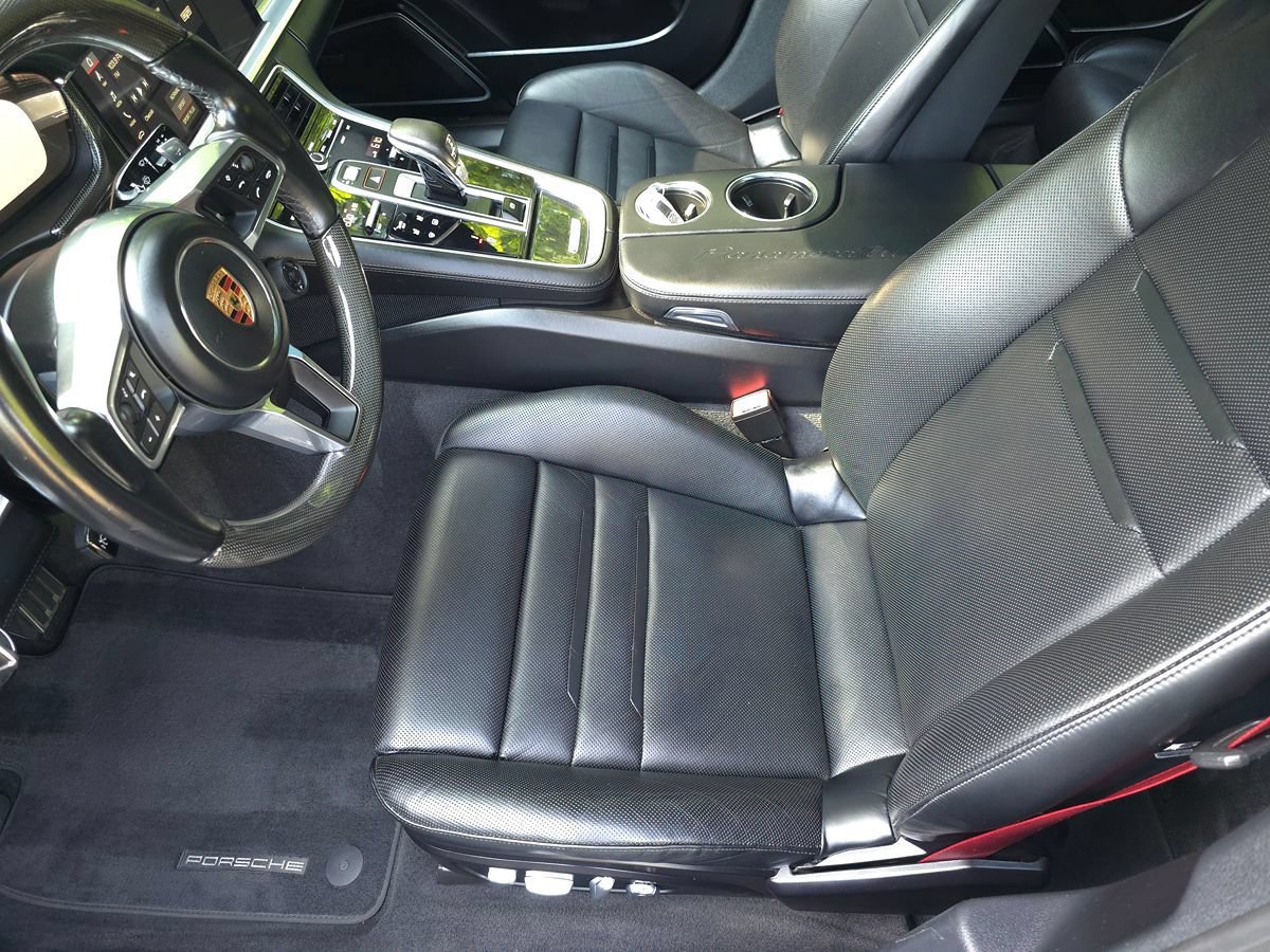 Used 2018 Porsche Panamera Turbo w/ Sport Package AWD/4WD image 12