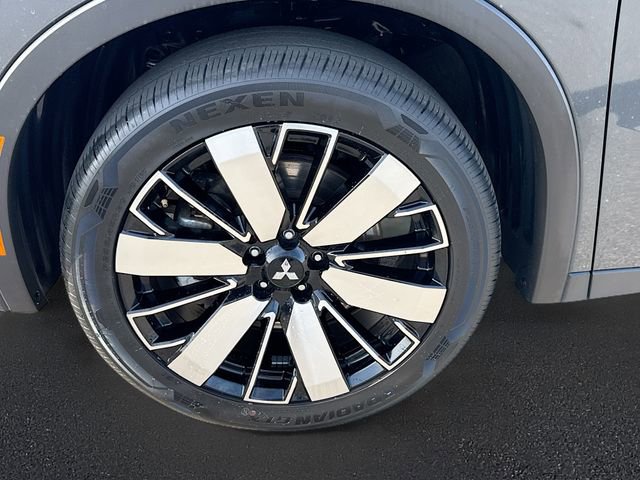 Used 2025 Mitsubishi Outlander SE FWD image 33