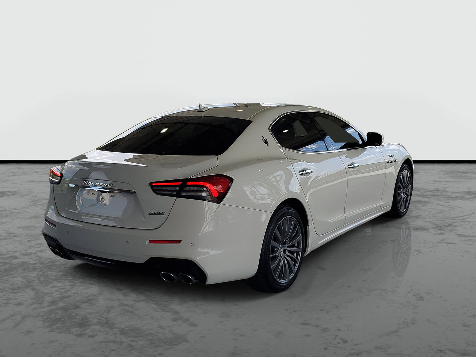 Used 2022 Maserati Ghibli Modena RWD image 2