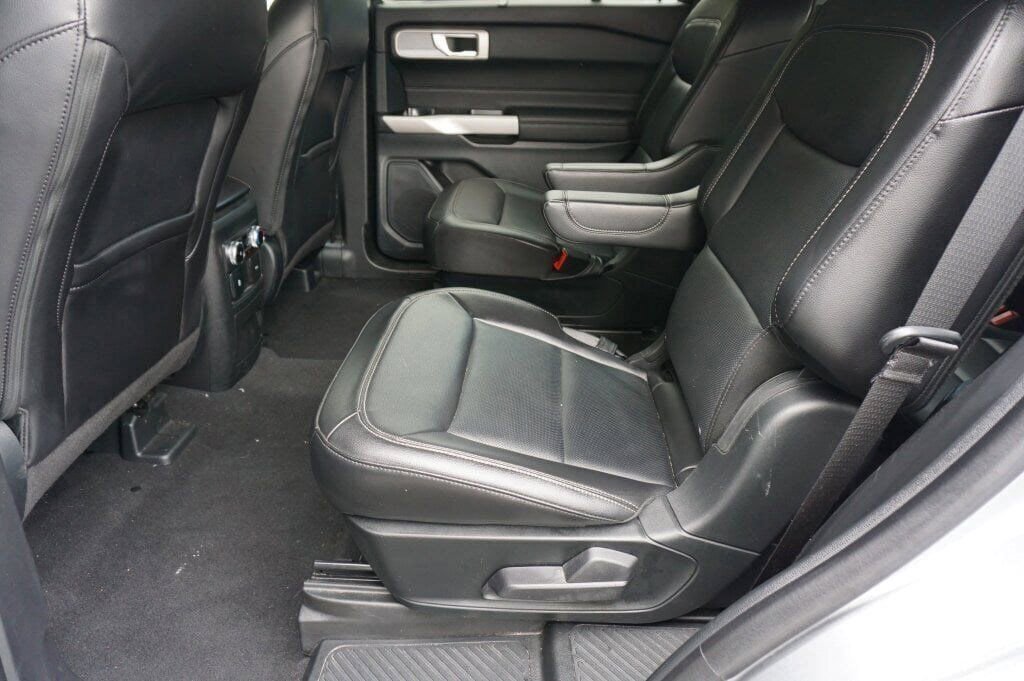 Used 2024 Ford Explorer Limited image 30