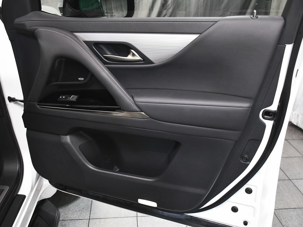 Used 2024 Lexus LX 600 F Sport AWD/4WD image 15