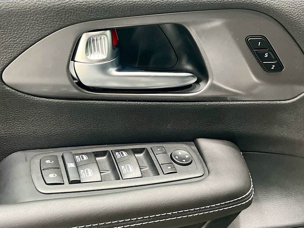 New 2026 Chrysler Pacifica Select image 18
