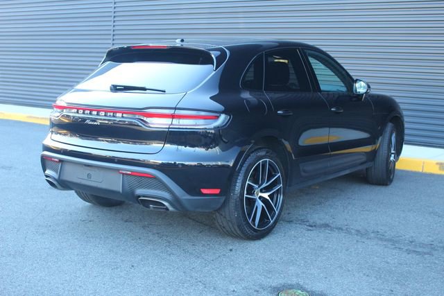 Certified 2023 Porsche Macan image 8