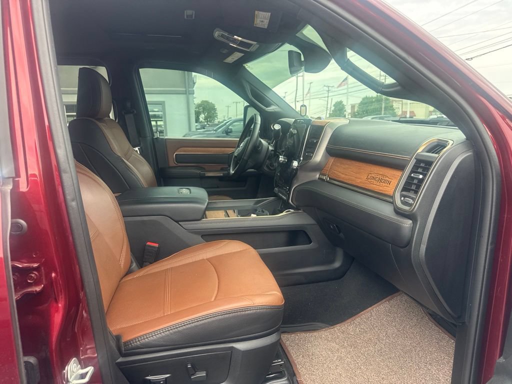 Used 2024 RAM 2500 Limited w/ Towing Technology Group AWD/4WD image 7