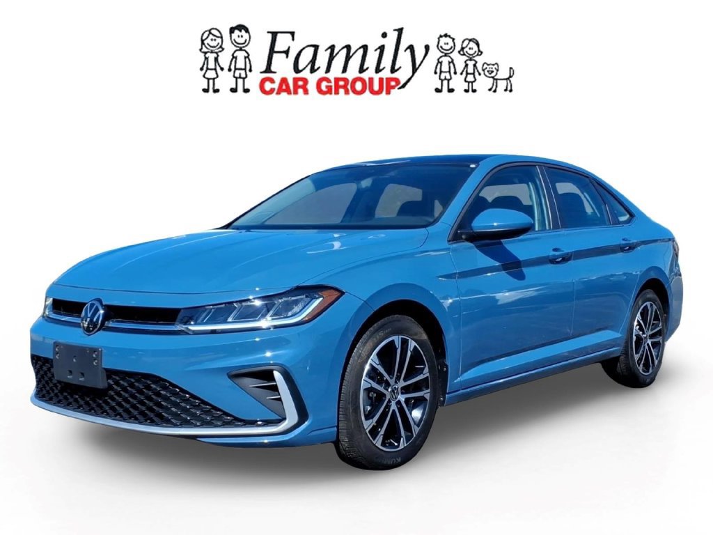 Used 2025 Volkswagen Jetta SE w/ Black Wheel Package
