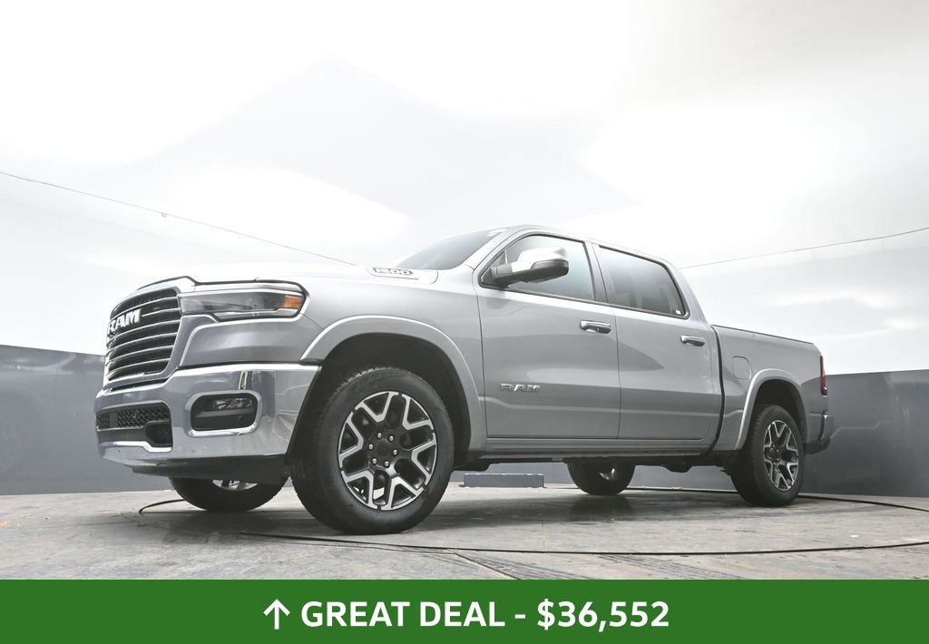 Used 2025 RAM 1500 Laramie AWD/4WD image 56