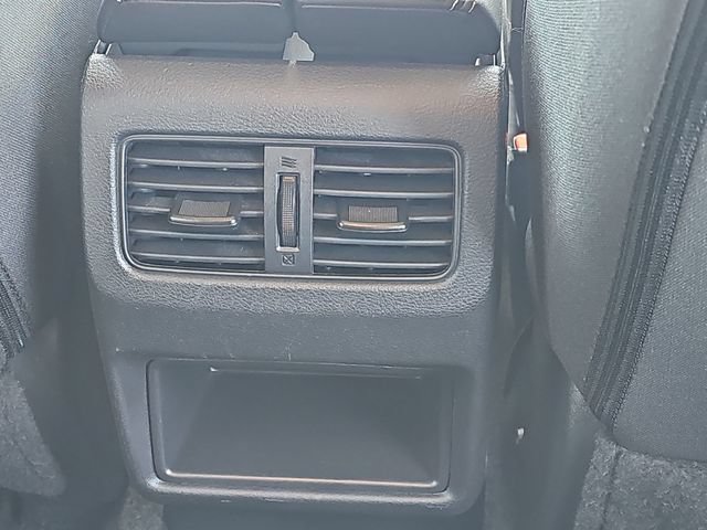 Used 2023 Nissan Rogue S AWD/4WD image 23