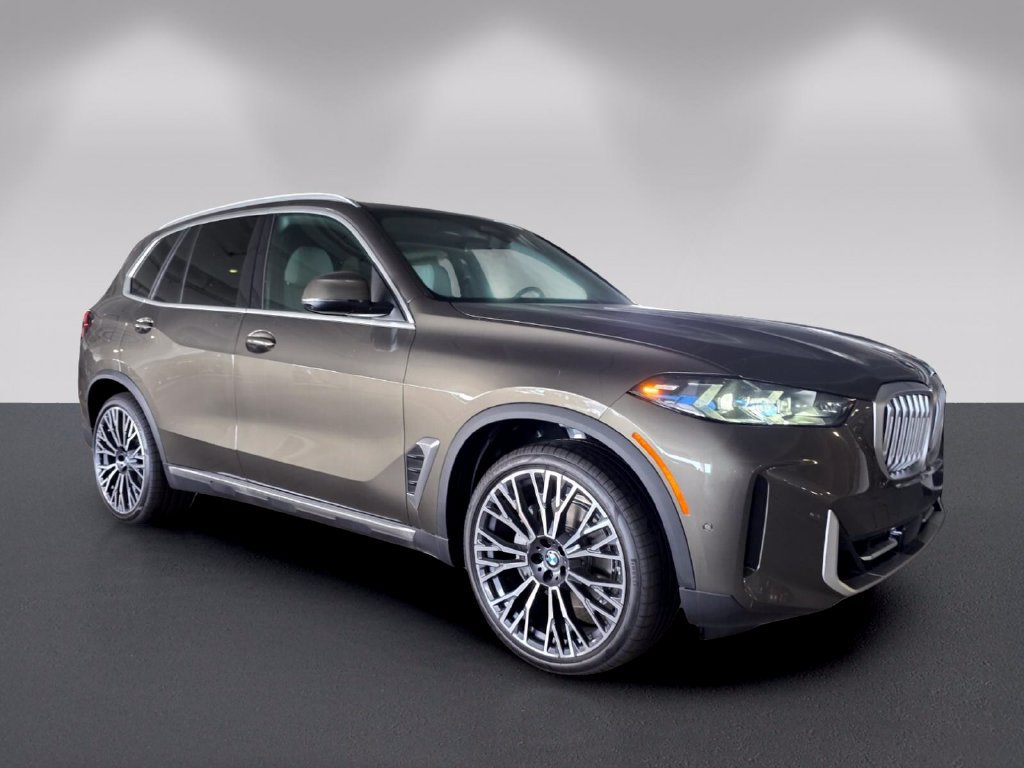 New 2026 BMW X5 xDrive40i w/ Premium Package AWD/4WD image 1