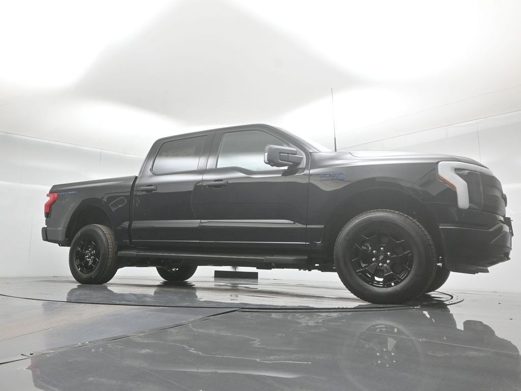 New 2025 Ford F150 Lightning XLT image 46