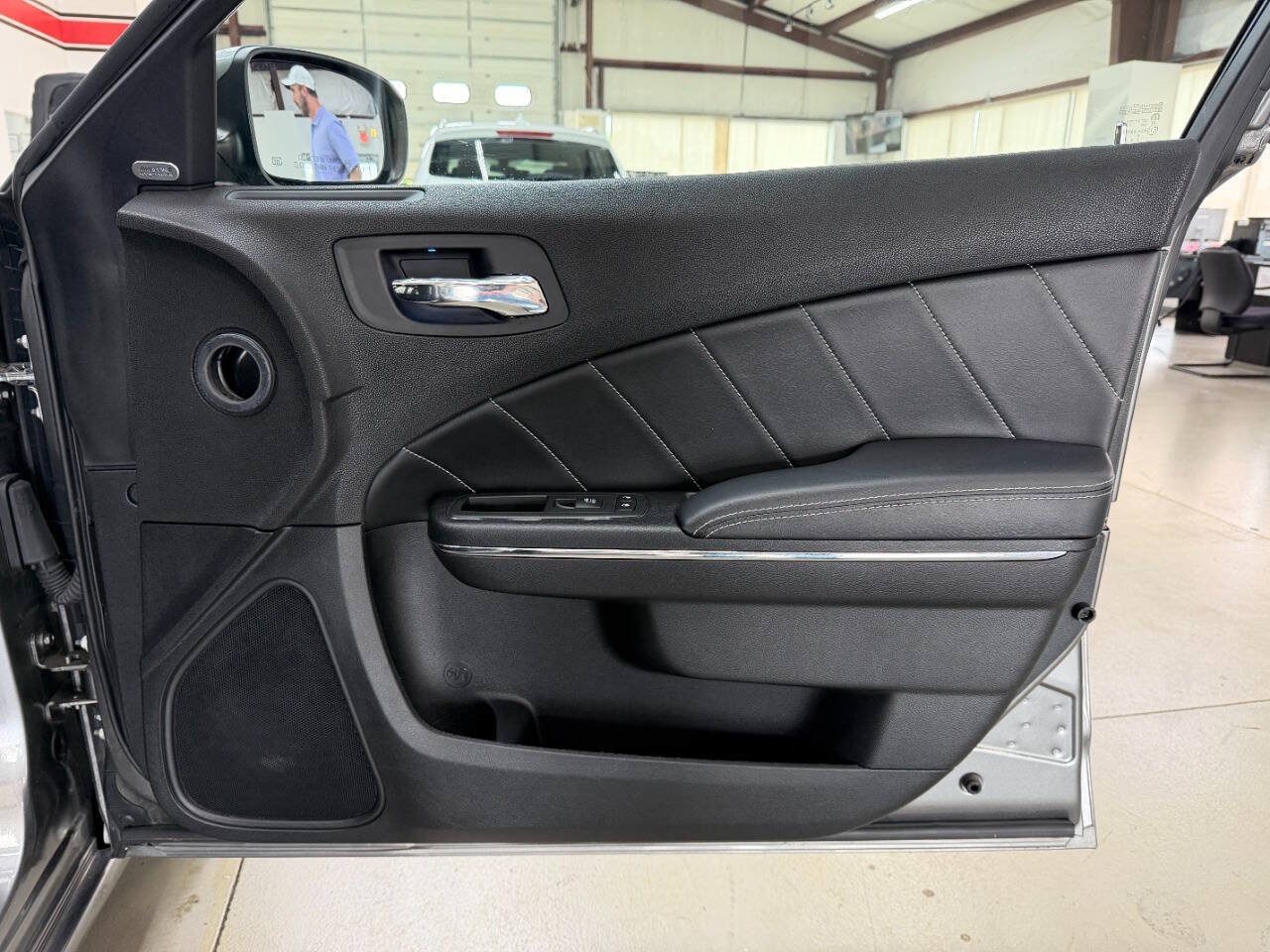 Used 2011 Dodge Charger R/T AWD/4WD image 16