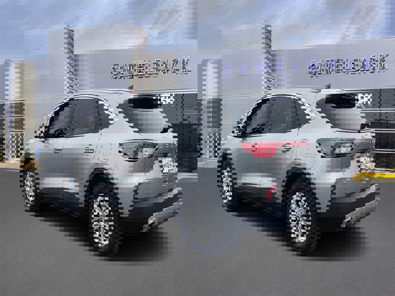 Used 2022 Ford Escape SE image 3