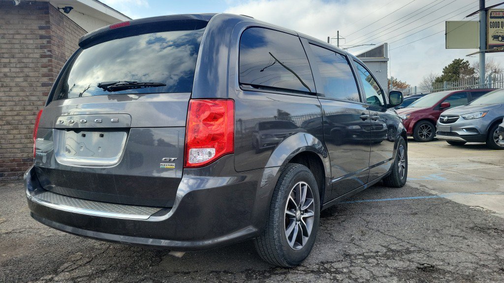 Used 2018 Dodge Grand Caravan GT FWD image 10