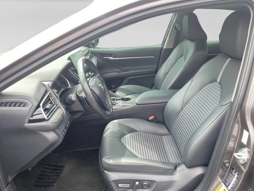 Used 2024 Toyota Camry SE w/ Convenience Package FWD image 20