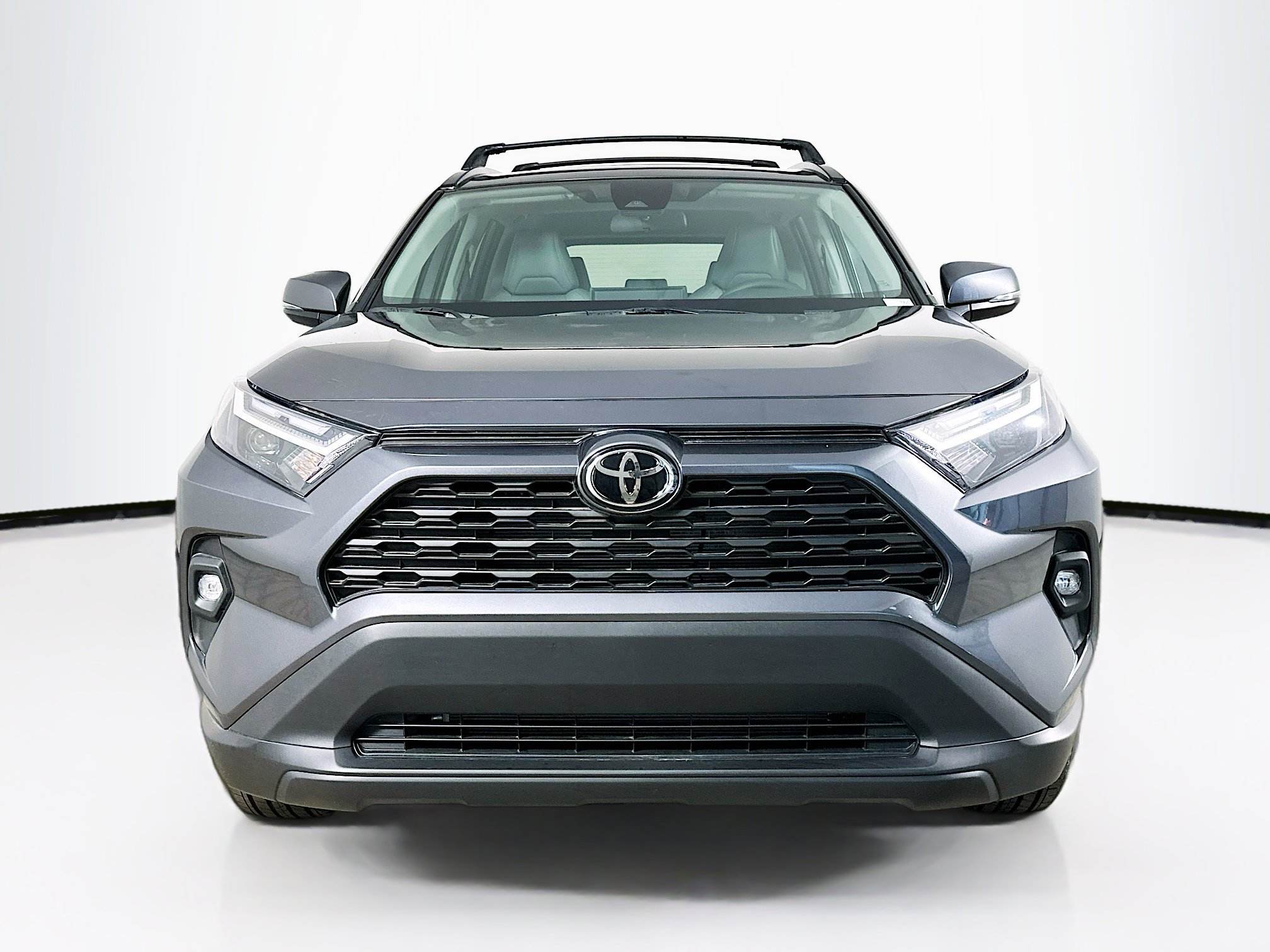 Used 2025 Toyota RAV4 XLE Premium image 2