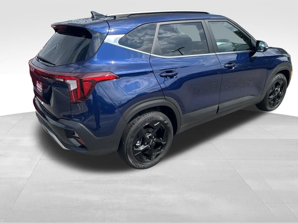 Used 2026 Kia Seltos EX w/ EX Sunroof Package FWD image 4