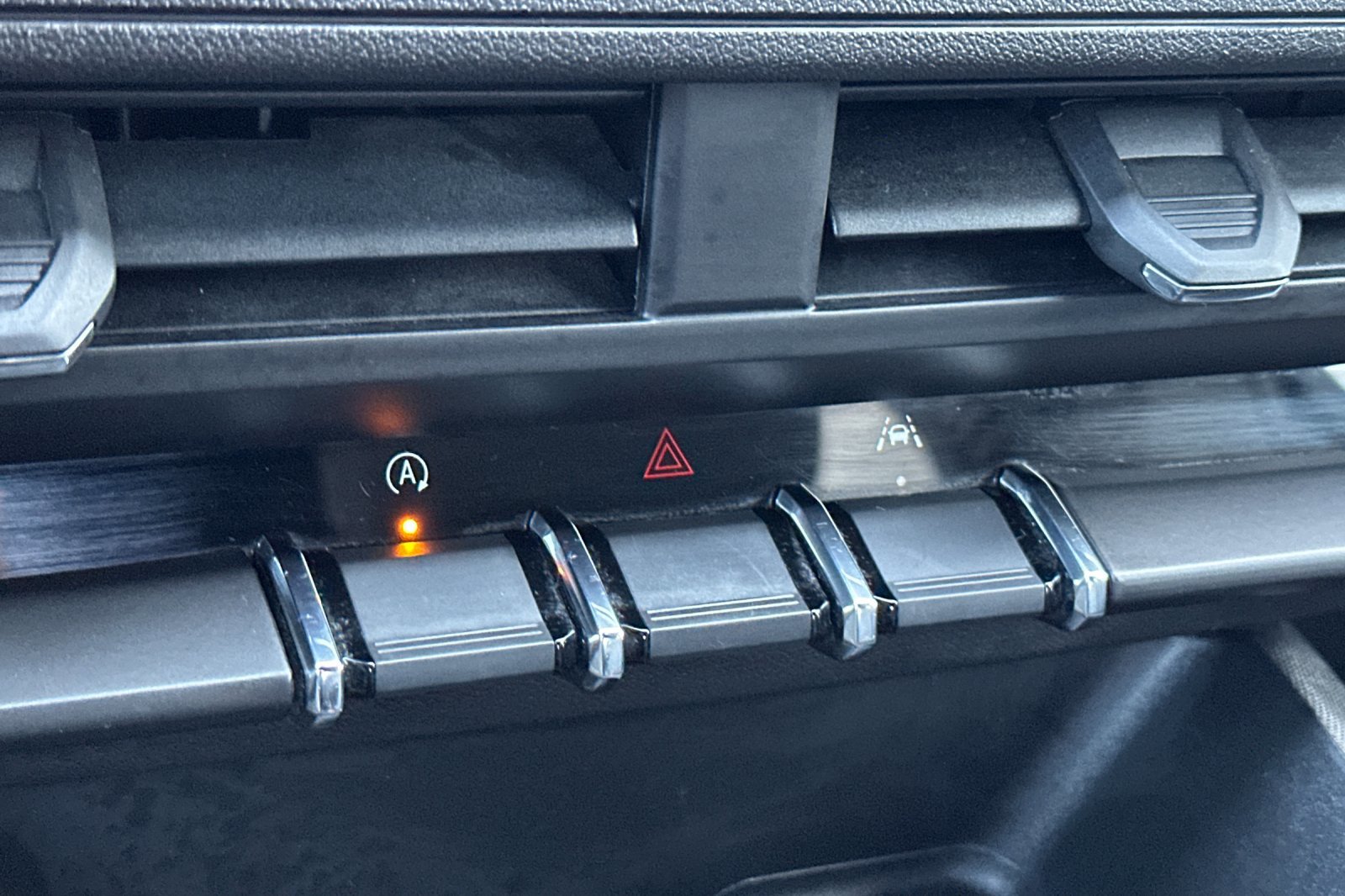 Used 2023 Chevrolet Colorado W/T image 19