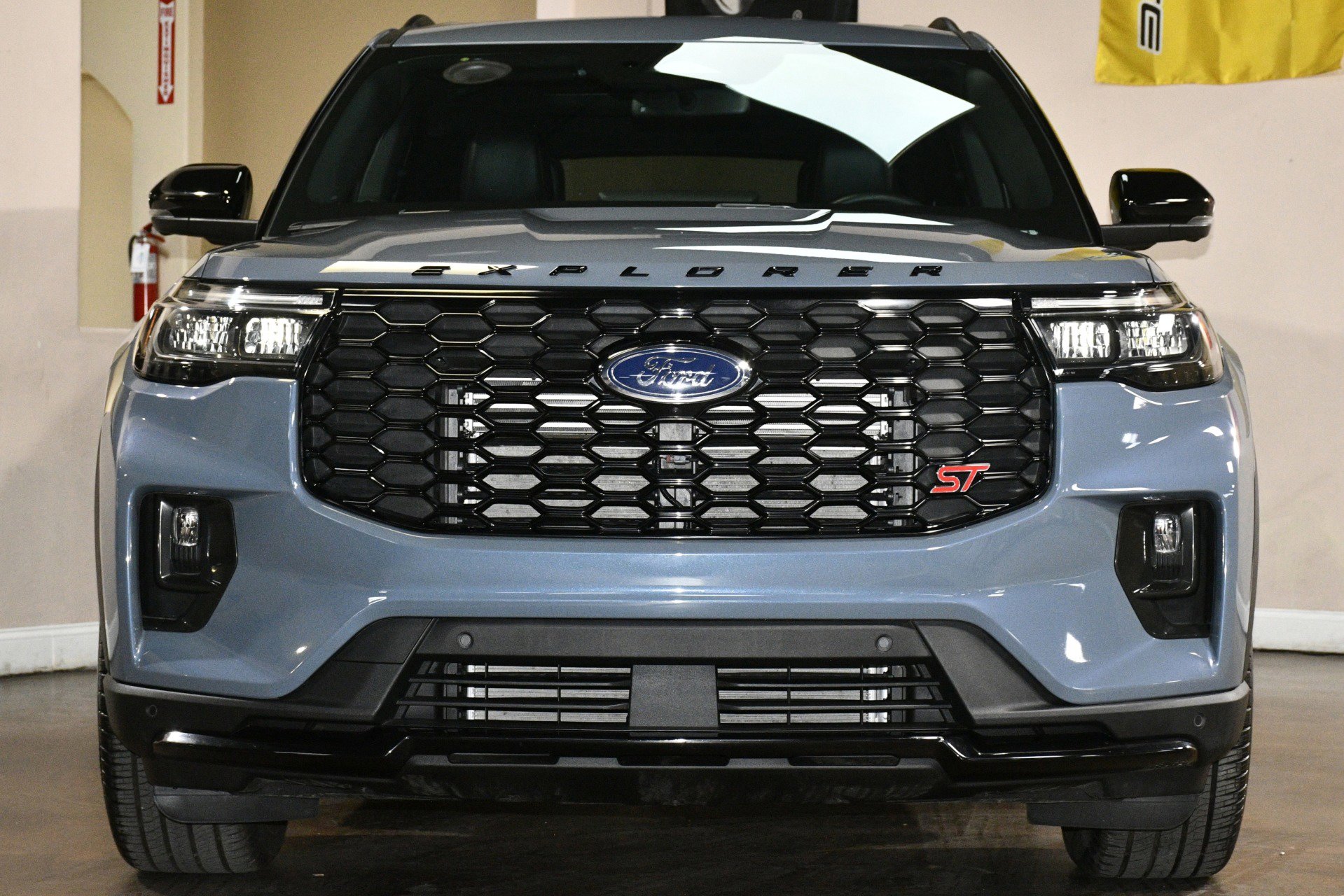 Used 2025 Ford Explorer ST w/ Sun And Sound Package image 1
