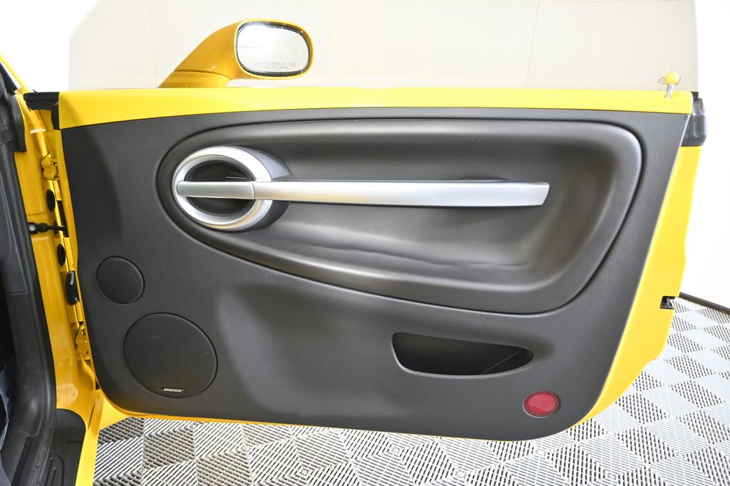 Used 2005 Chevrolet SSR w/ Preferred Equipment Group RWD image 13