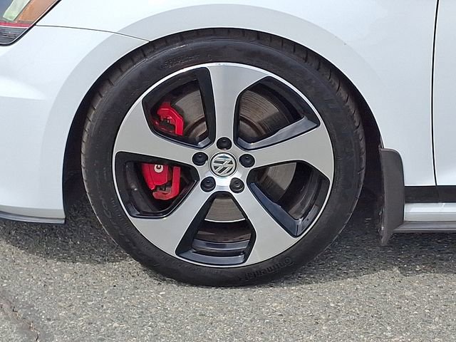 Used 2017 Volkswagen GTI SE FWD image 29