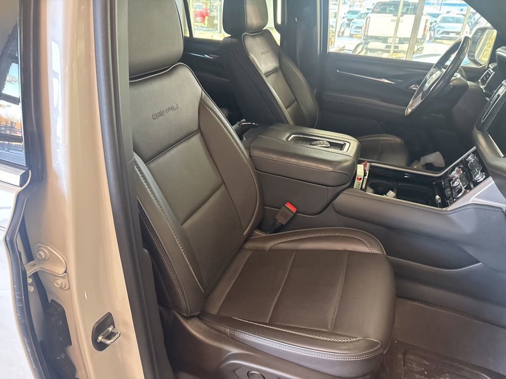 Used 2022 GMC Yukon Denali image 9