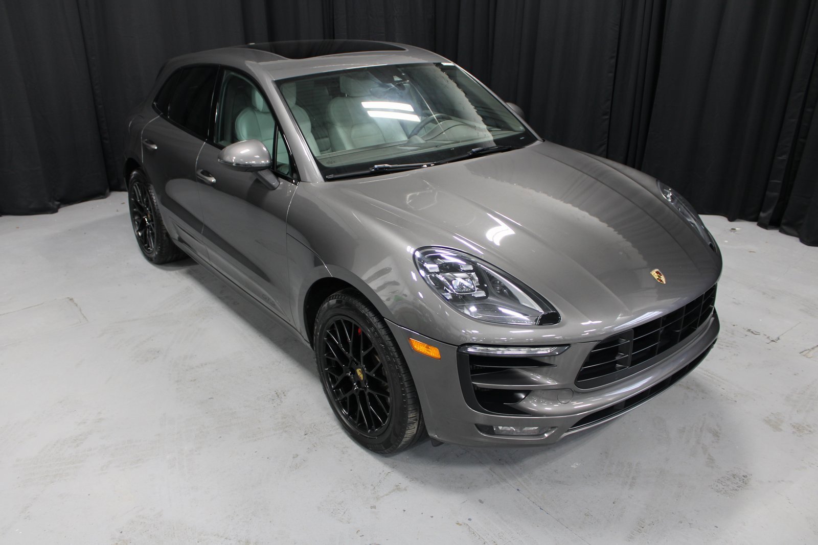 Used 2018 Porsche Macan GTS image 14