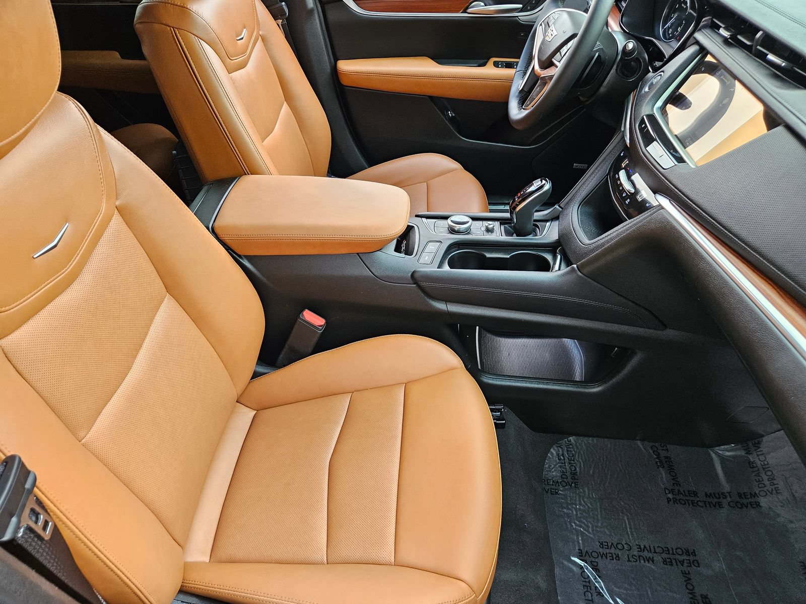 Certified 2025 Cadillac XT5 Premium Luxury FWD image 17