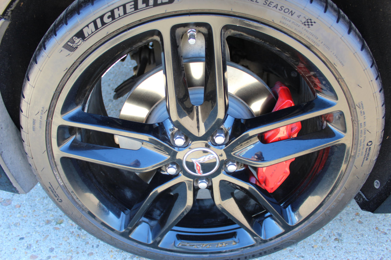 Used 2015 Chevrolet Corvette Stingray Convertible w/ 3LT Preferred Equipment Group image 38