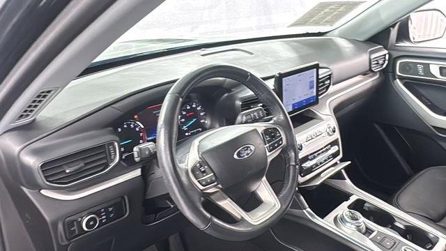 Used 2023 Ford Explorer XLT w/ Equipment Group 202A image 36