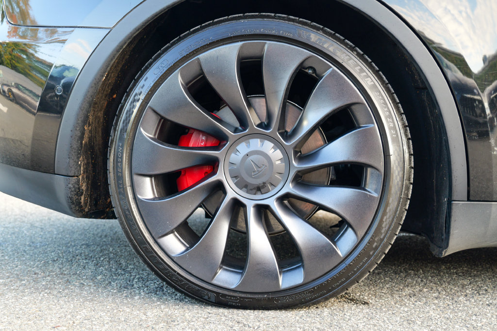 Used 2022 Tesla Model Y Performance AWD/4WD image 13