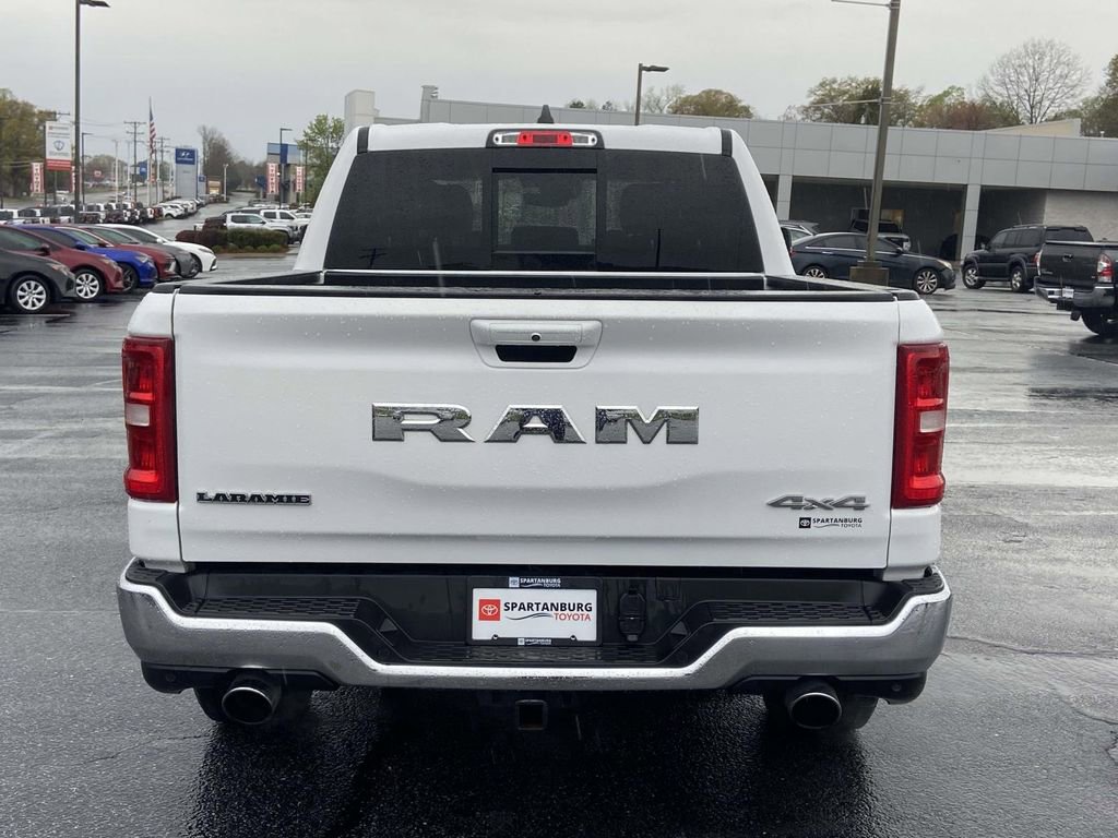 Used 2025 RAM 1500 Laramie AWD/4WD image 4